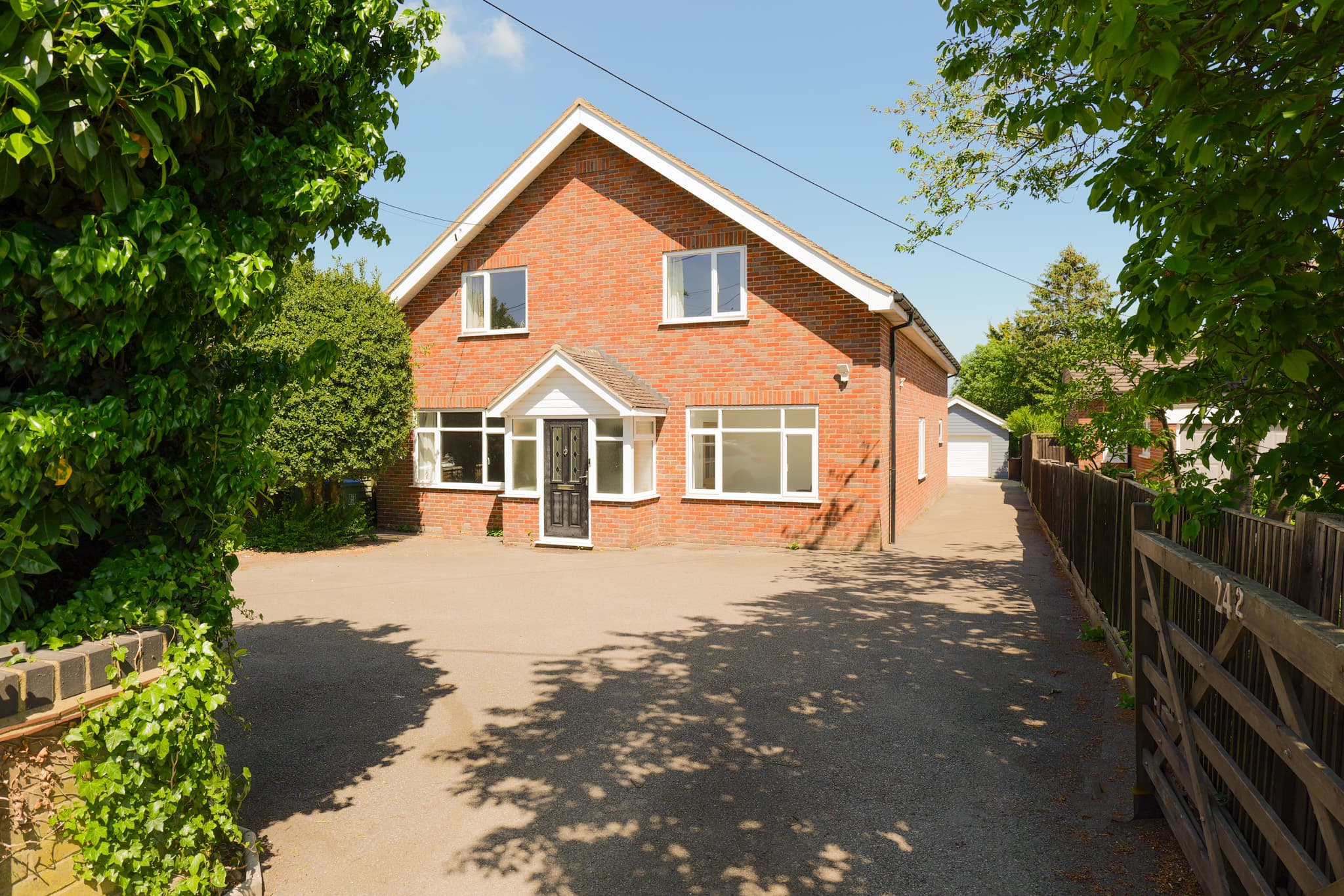 Wendover Road, Weston Turville, Aylesbury, Aylesbury, HP22 5TJ