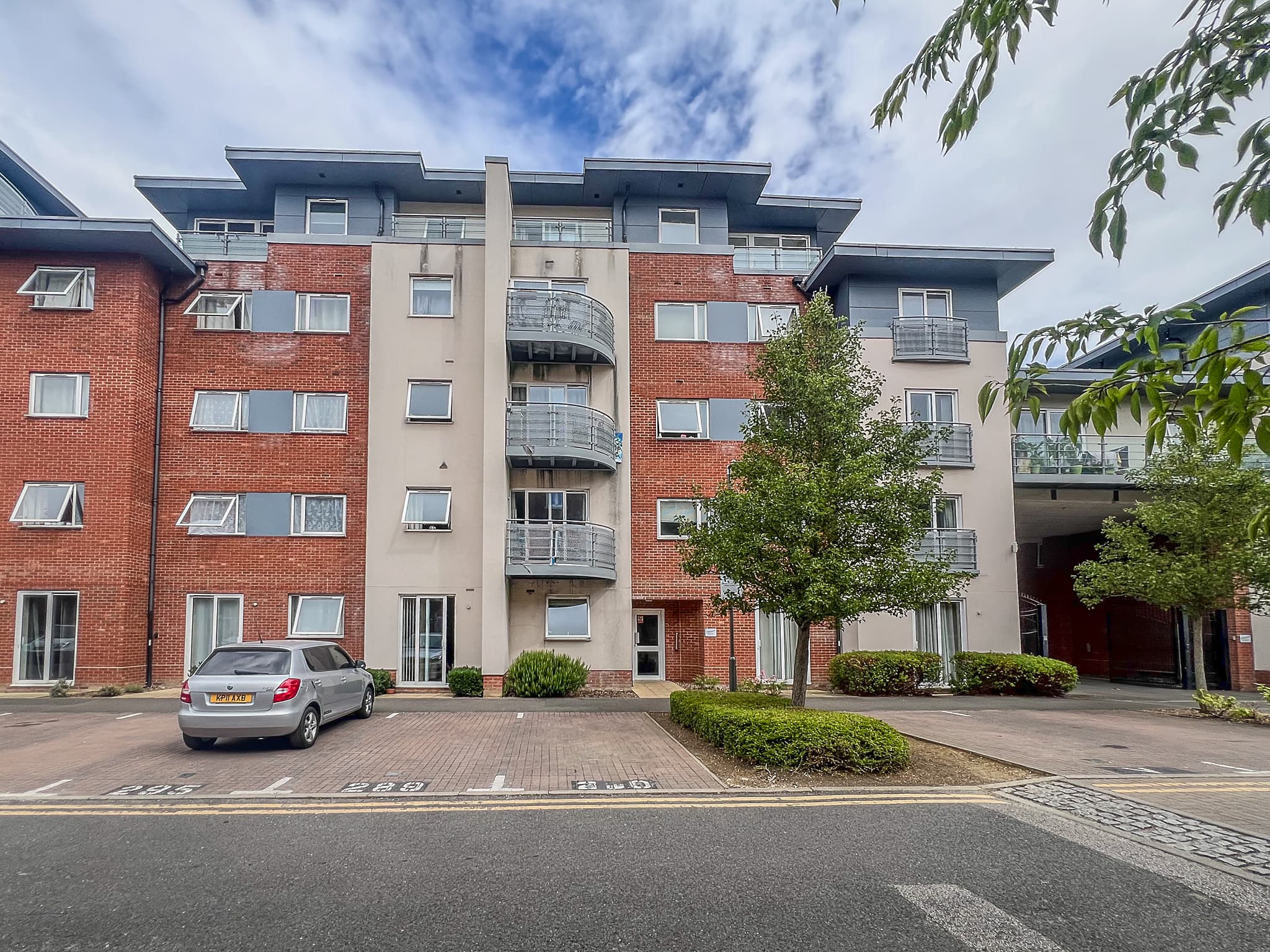 Flat 36, Stanton House Coxhill Way, Aylesbury, Aylesbury, HP21 8FW