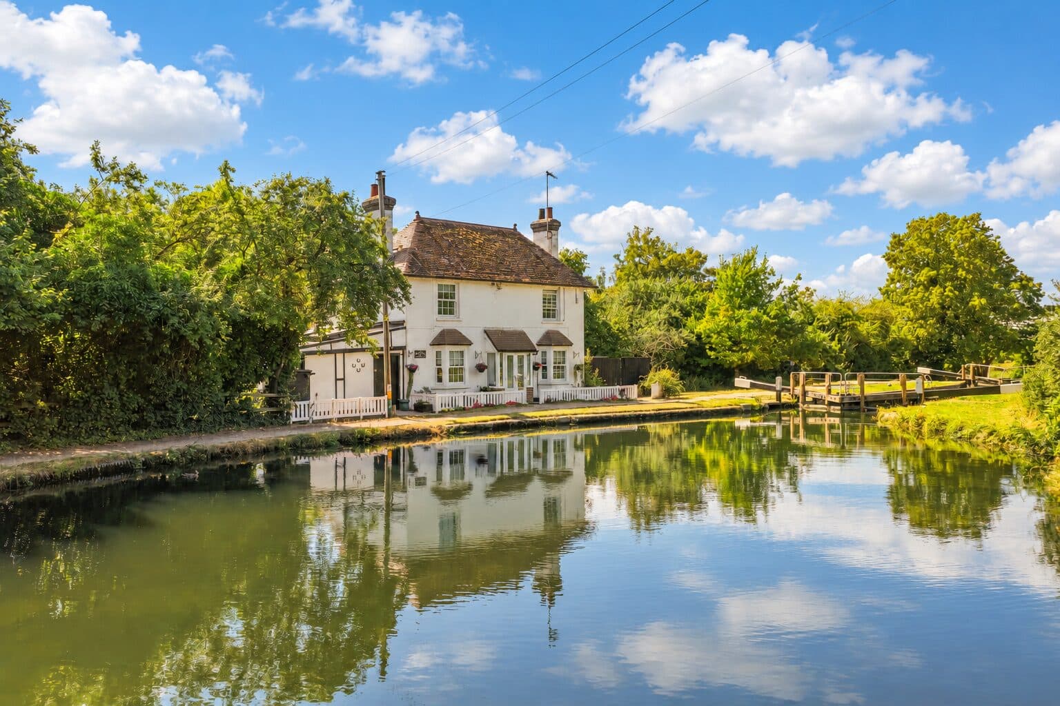 Lock 42, Bulbourne, Tring, Tring, HP23 4NG